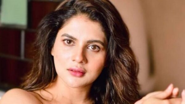 Payel Sarkar Indian actress Wiki ,Bio, Profile, Unknown Facts and Family Details revealedPayel Sarkar is an Indian entertainer who has showed up in Bengali movies and Hindi TV. Payel is extremely well known for her Bengali hit film, Bojhena Shey Bojhena. Payel Sarkar’s career Paayel Sarkar was keen on acting since her adolescence. She began her vocation in 2004. She worked in telefilms during her school days. Unknown Facts About Payel Sarkar She had also worked in popular director Anurag Basu‘s Hindi serials such as Love Story, Waqt, and Ladies Special. She also appeared in popular Bengali magazine ‘Unish Kuri’s’ cover page. In 2010, she won Anandalok Award for Best Actress in the movie ‘Le Chakka’. In 2016, she won Kalakar Awards for Best Actress in the movie ‘Jomer Raja Dilo Bor’. Payel Sarkar Biography Name Payel Sarkar Real Name Payel Sarkar Nickname Payel Profession Actress Date of Birth 10 February 1978 Age 42 Father Name Ashok Kumar Sarkar Mother Name Konica Sarkar Height 5′ 5” Weight 60kg Zodiac Sign / Sun Sign Aquarius Religion Hindu Net Worth Under Review Educational Qualification Graduate Hobbies Travelling Hometown Kolkata, West Bengal, India Nationality Indian Married No Boy/Girlfriend Name Yet to be updated Current City Kolkata, West Bengal, India